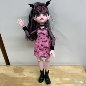 Monster High Doll Draculaura Daughter Of Dracula Doll